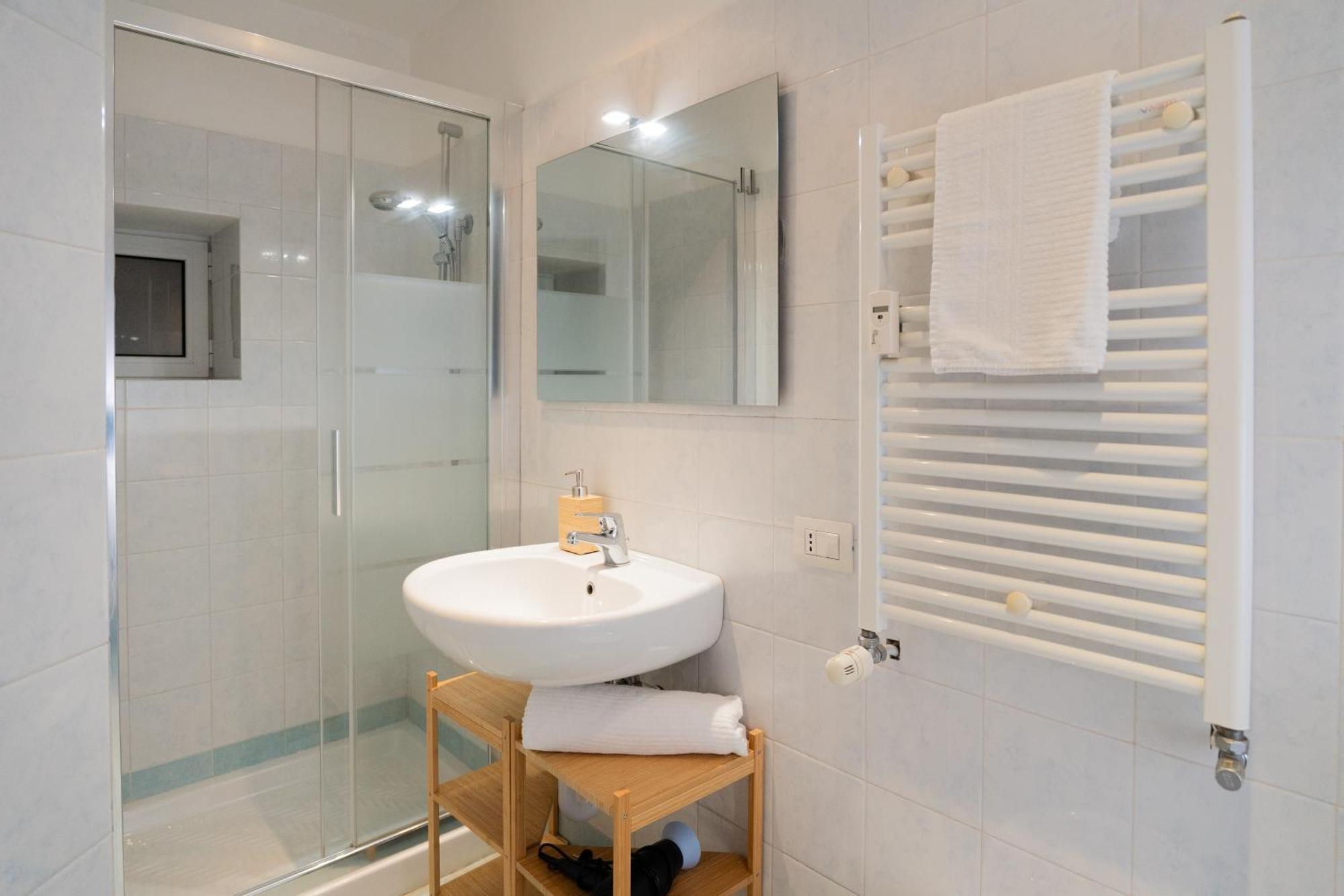 Niu Cozy Suite With Terrace Генуа Екстериор снимка