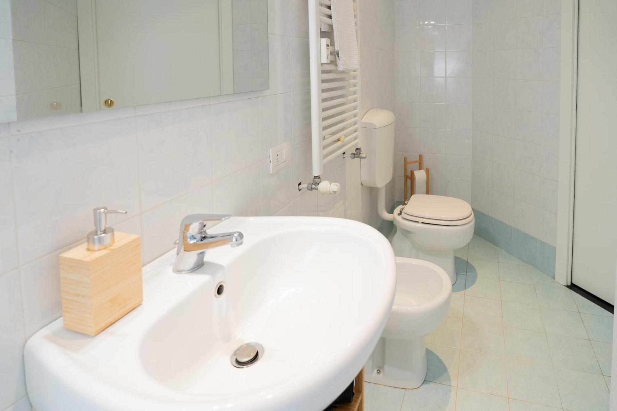 Niu Cozy Suite With Terrace Генуа Екстериор снимка